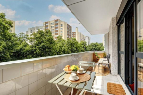 119-Typical apartment near Republique